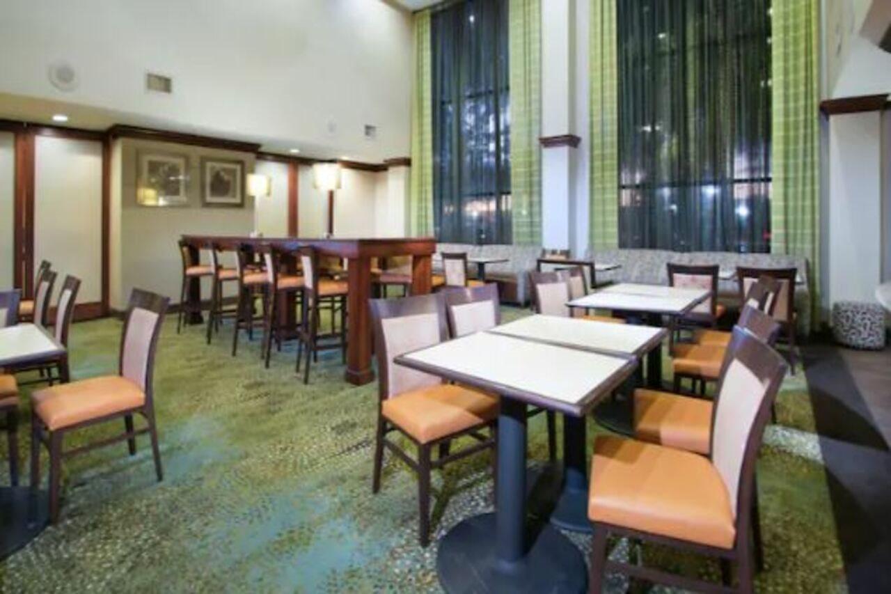 Hampton Inn Linden Esterno foto