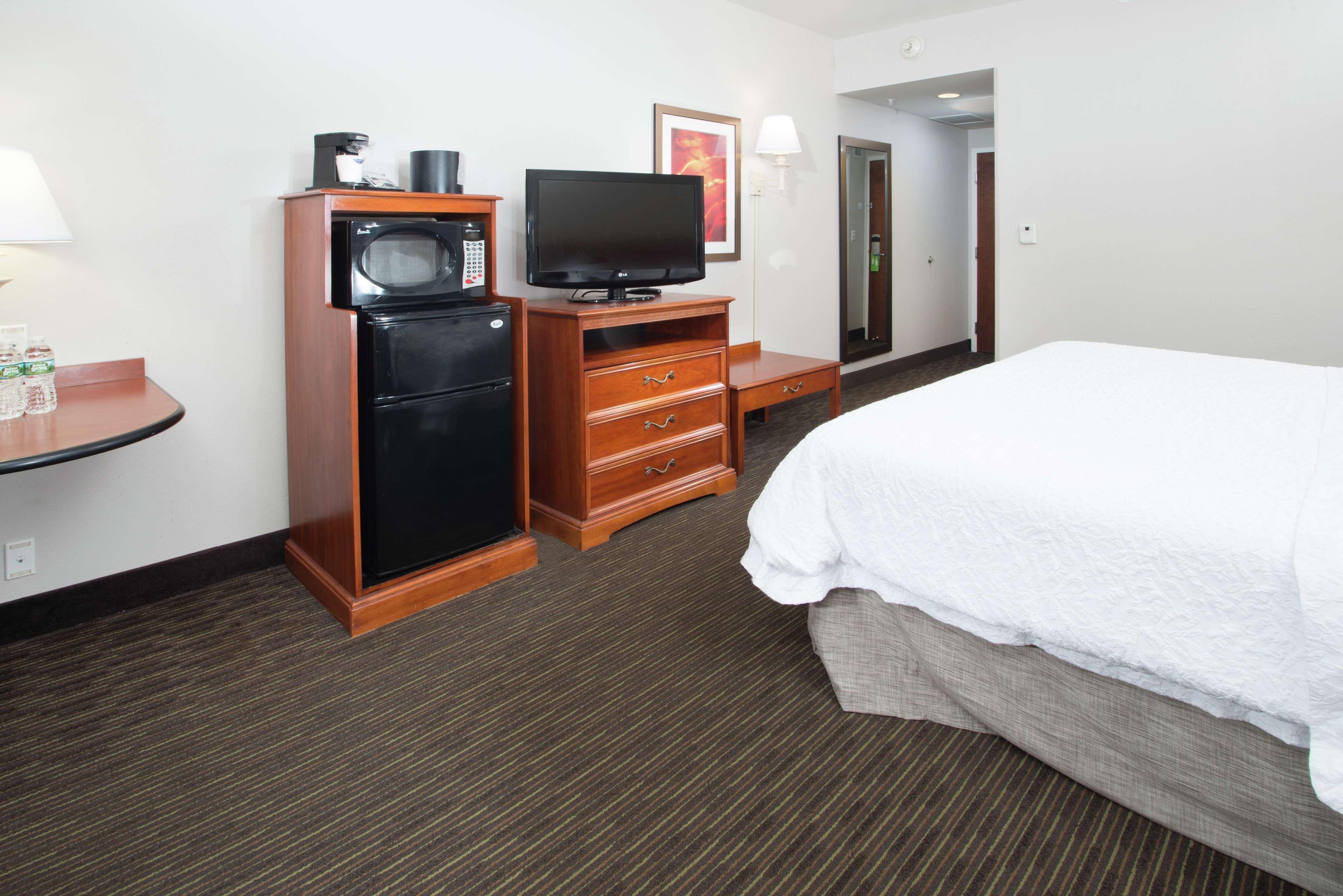 Hampton Inn Linden Esterno foto