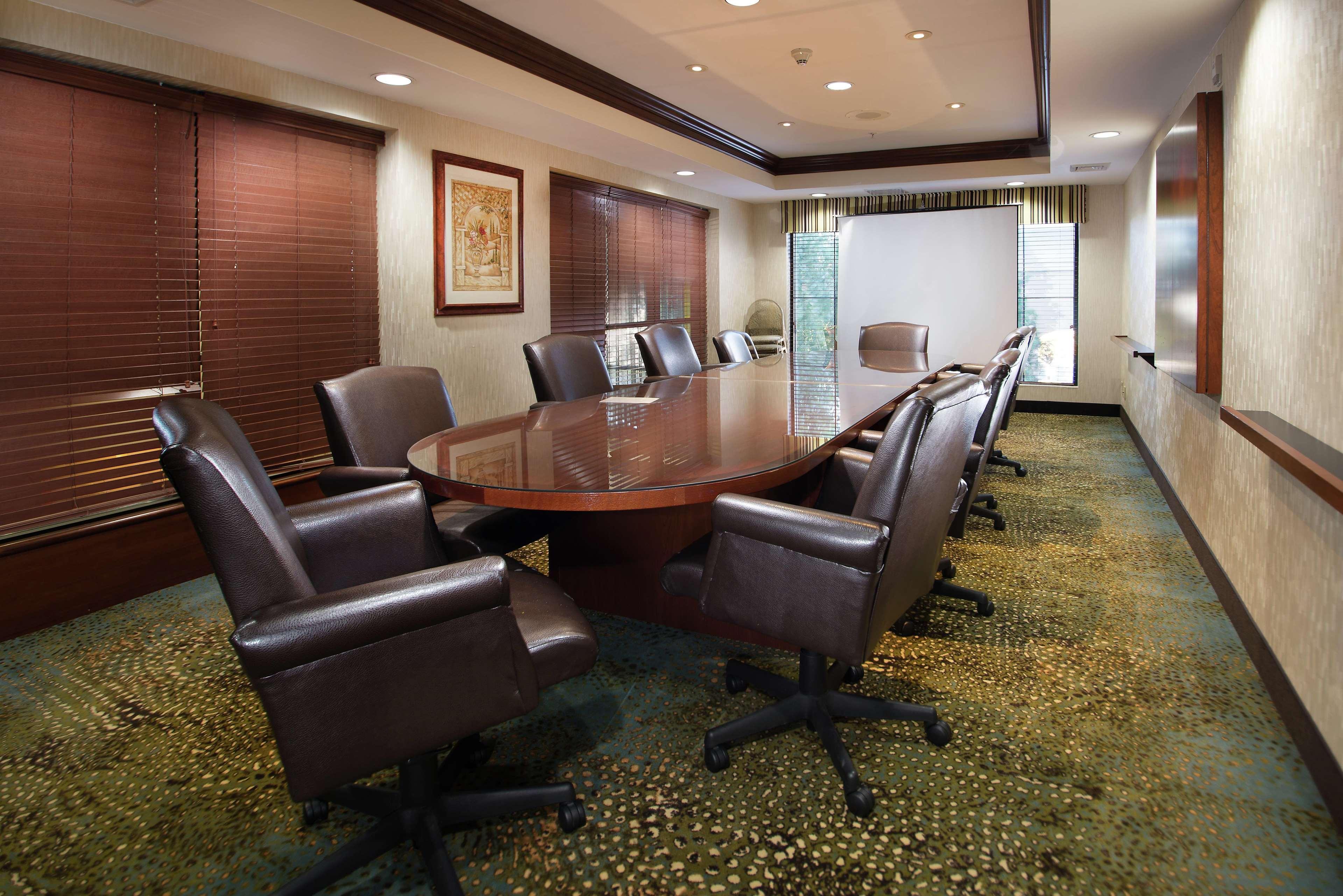 Hampton Inn Linden Esterno foto