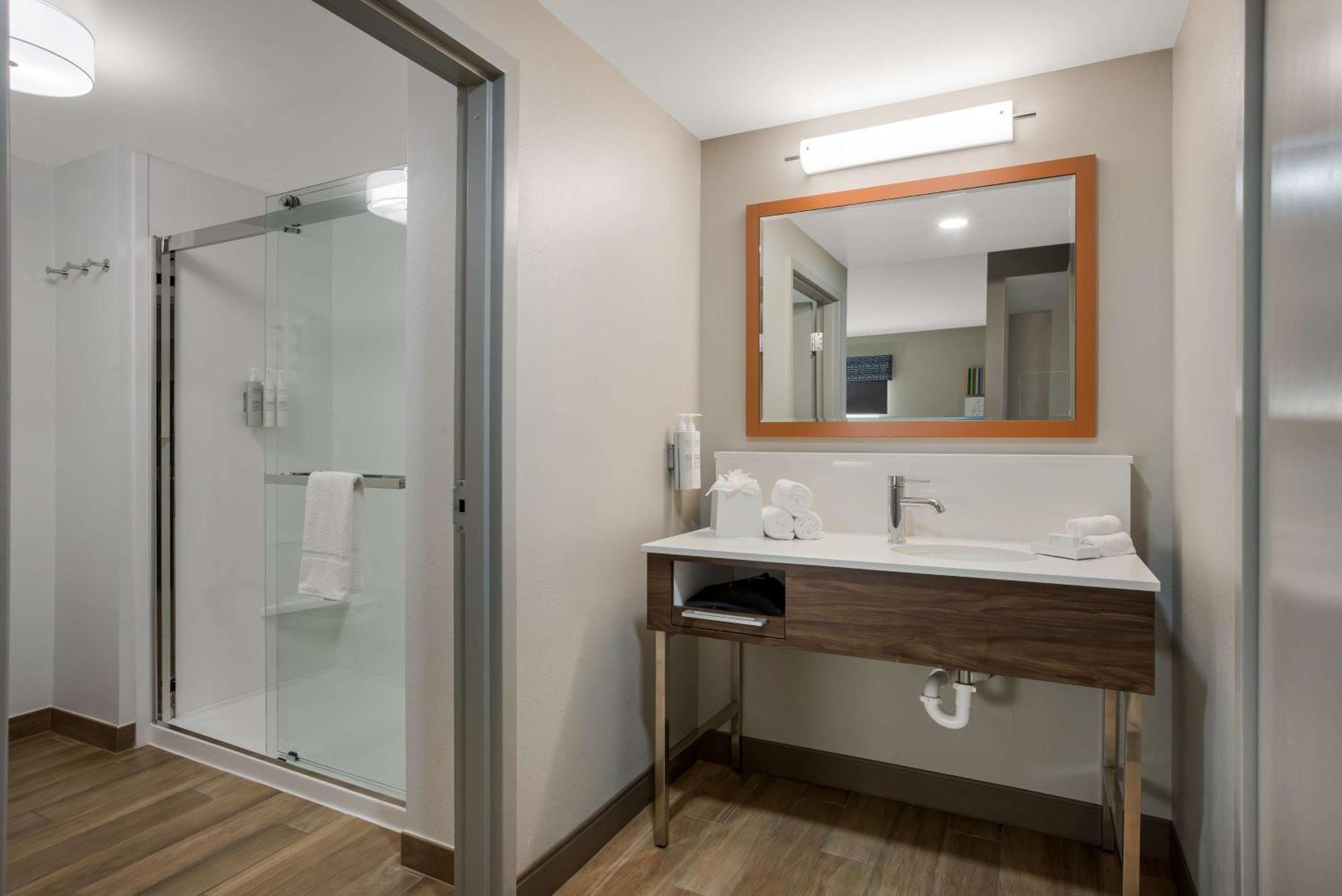 Hampton Inn Linden Esterno foto