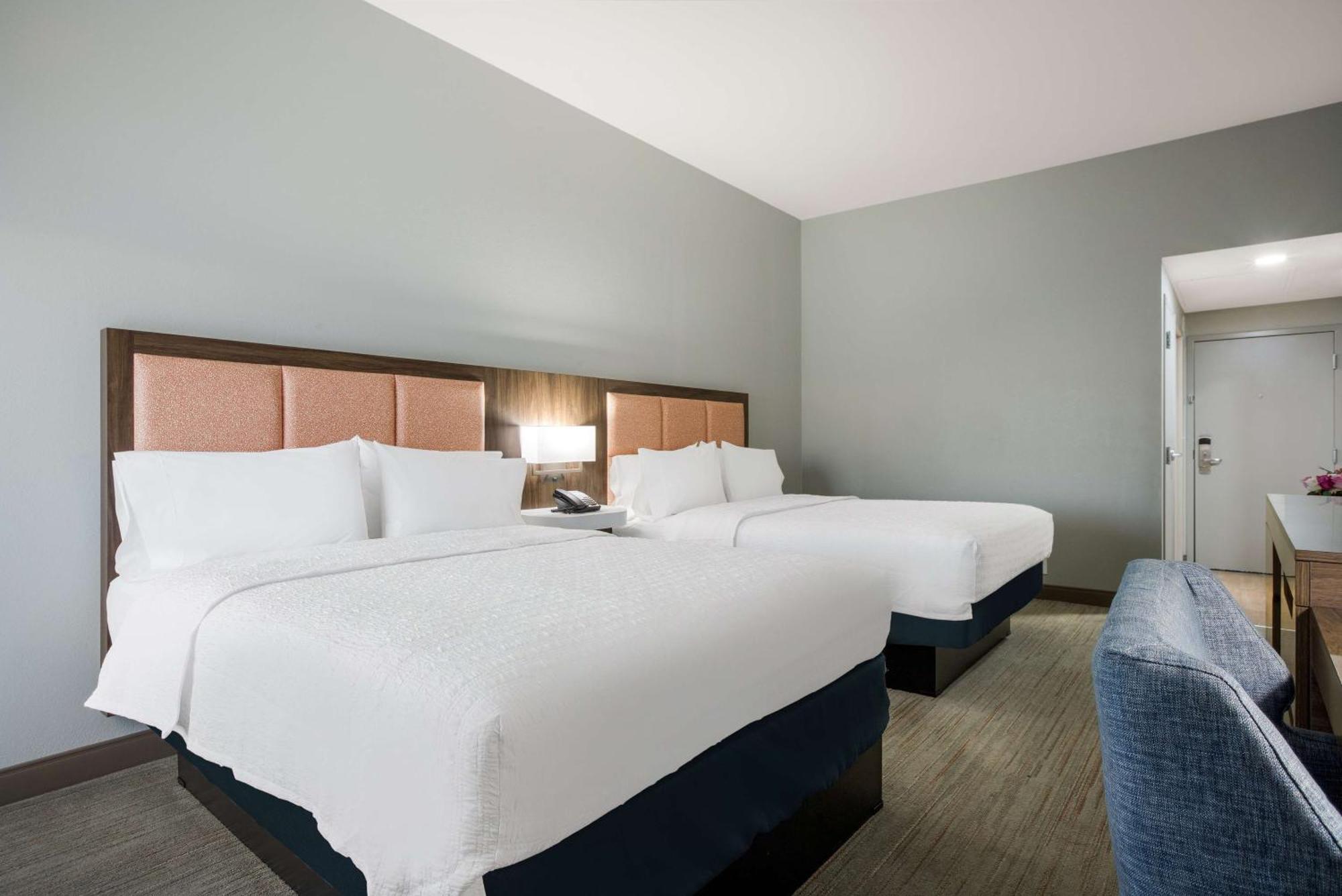 Hampton Inn Linden Esterno foto