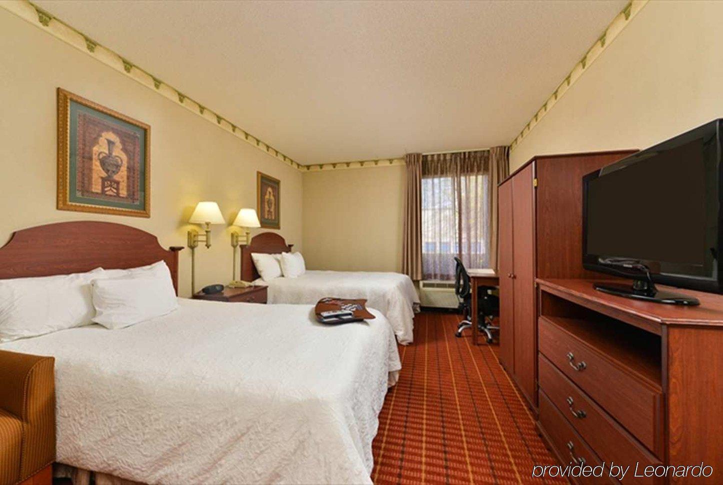 Hampton Inn Linden Esterno foto