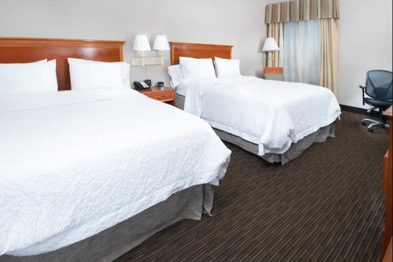 Hampton Inn Linden Esterno foto