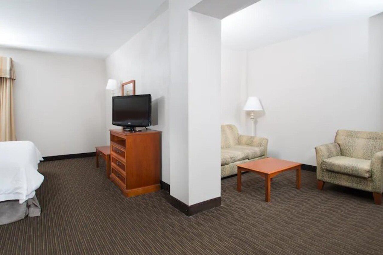Hampton Inn Linden Esterno foto